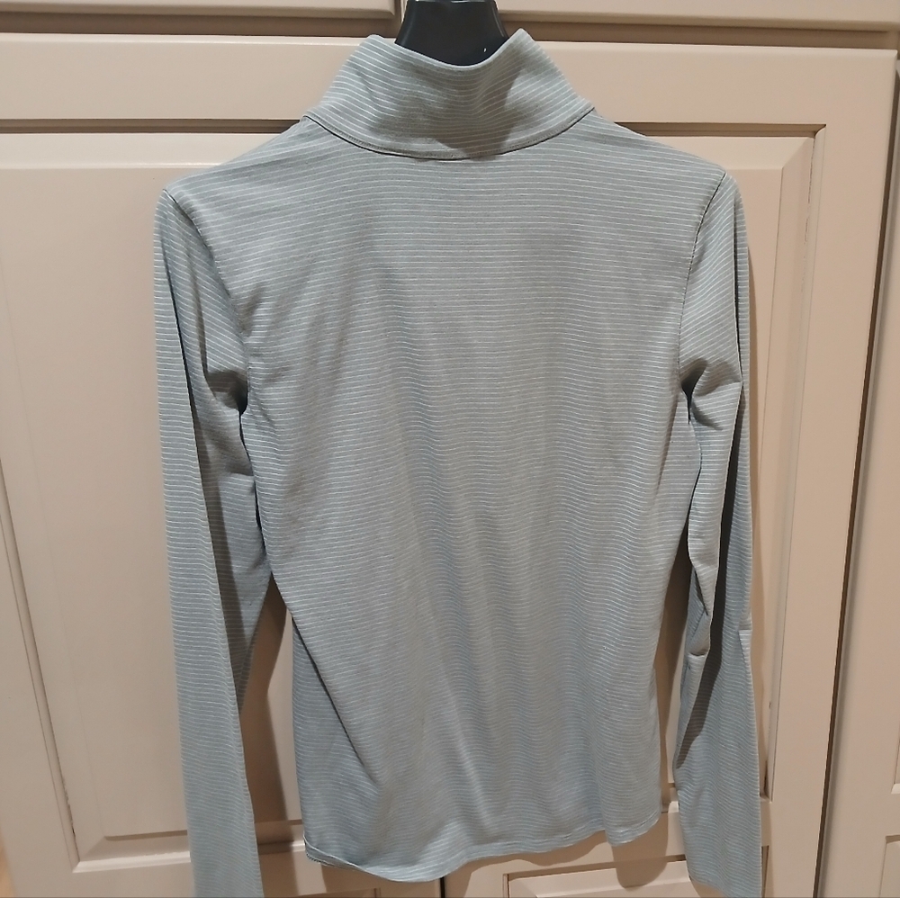 Under Armour Quarter Zip Fitted Grey Sweatshirt Women's Size: Small Athleisure - Picture 3 of 8